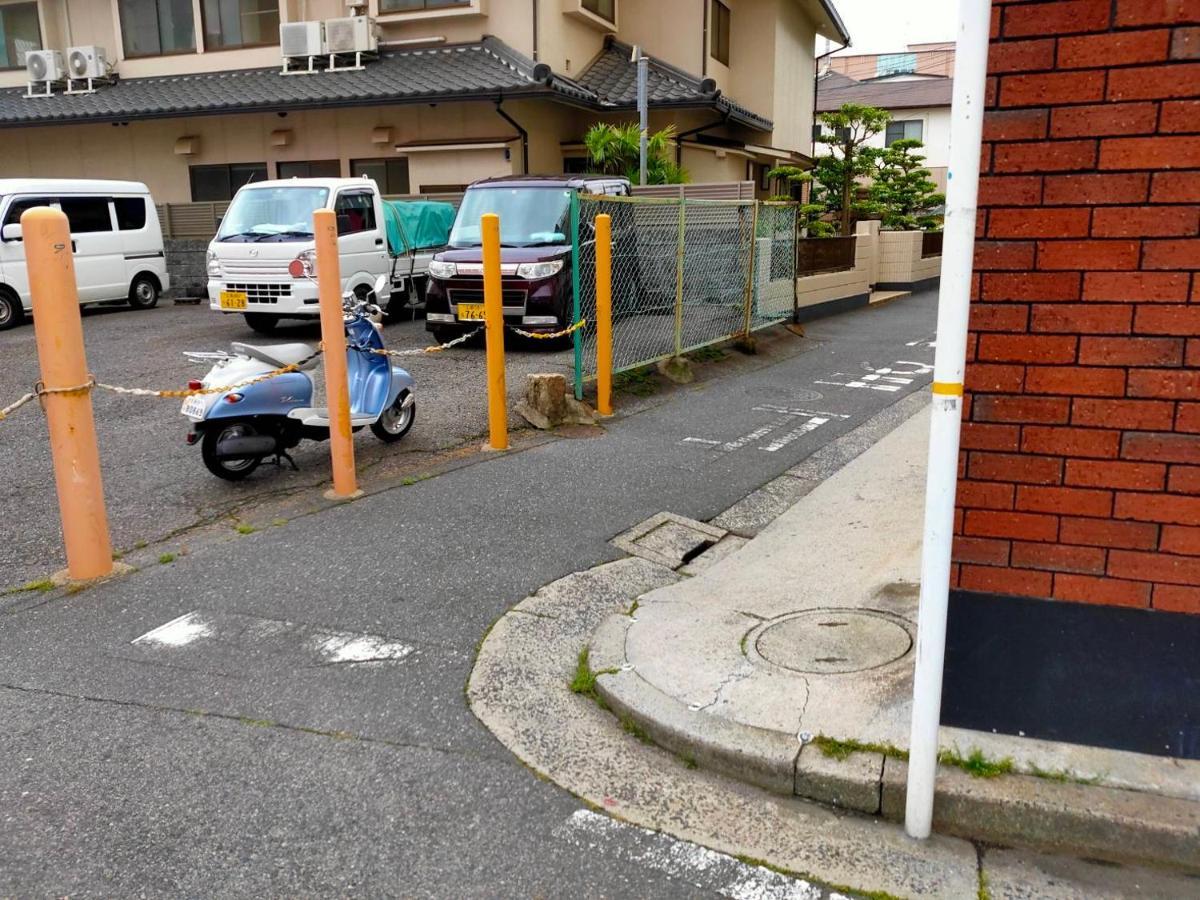 West Crab Base Villa Hiroshima Exterior photo
